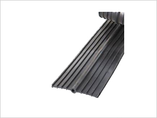 遇水膨脹式橡膠止水帶